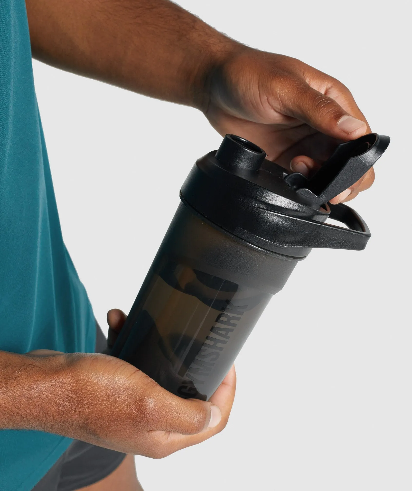 Gymshark 400ml Shaker Bottle - Black